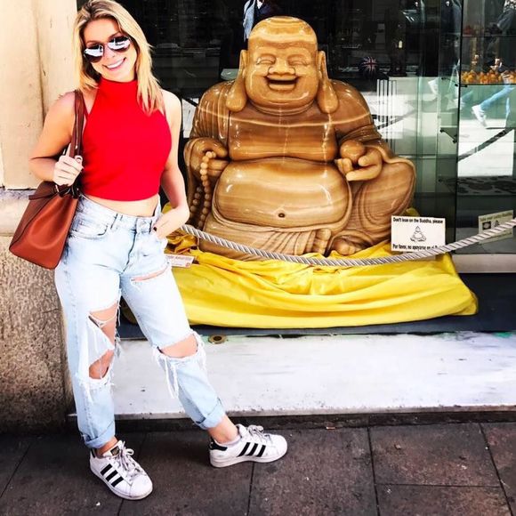 Meet your Posher, Julia - Picture 1 of 1